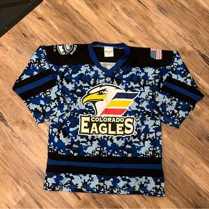 Boys Colorado eagles AHL digital camo alternate promo Hockey jersey sz L blue